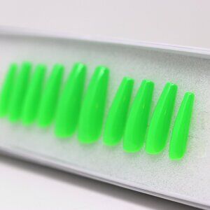 Press On Nails Long Coffin Shape "It's Electric"